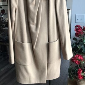 J crew classic coat. Comfy styling w Pockets🙃nwot